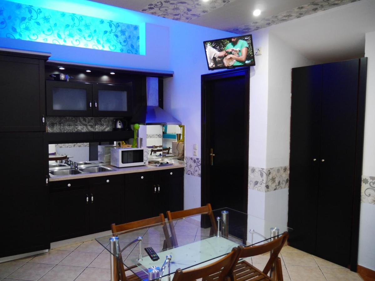 Blue Sky Villas สกาลา โปเตมิอัส ภายนอก รูปภาพ